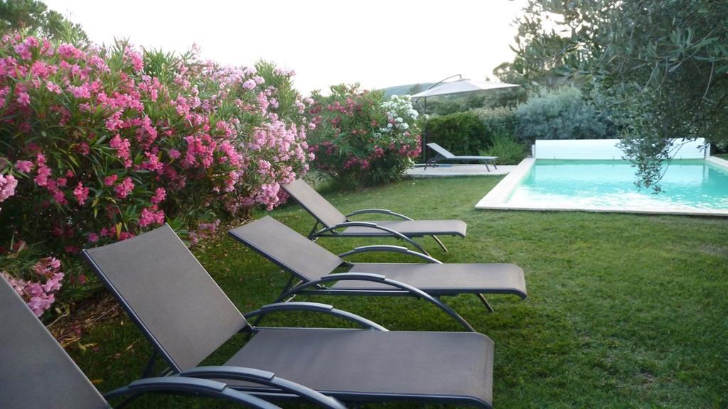 Bed and Breakfast Mas De L'Olivette Cotignac Exterior foto