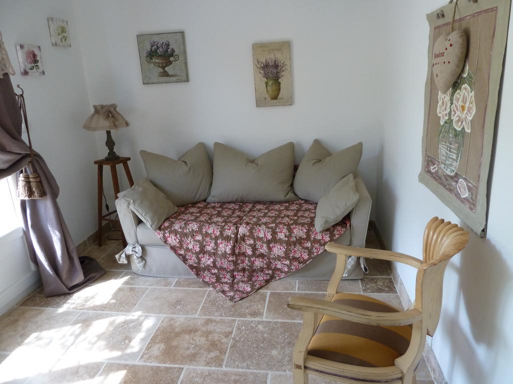 Bed and Breakfast Mas De L'Olivette Cotignac Habitación foto